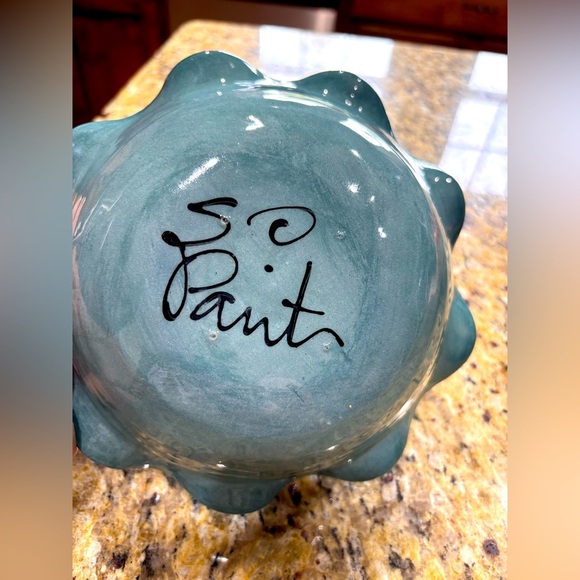 Like new Susan Painter pottery ruffle bowl crab fish beach - Picture 5 of 6